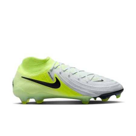 Chaussure nike de foot montant best sale